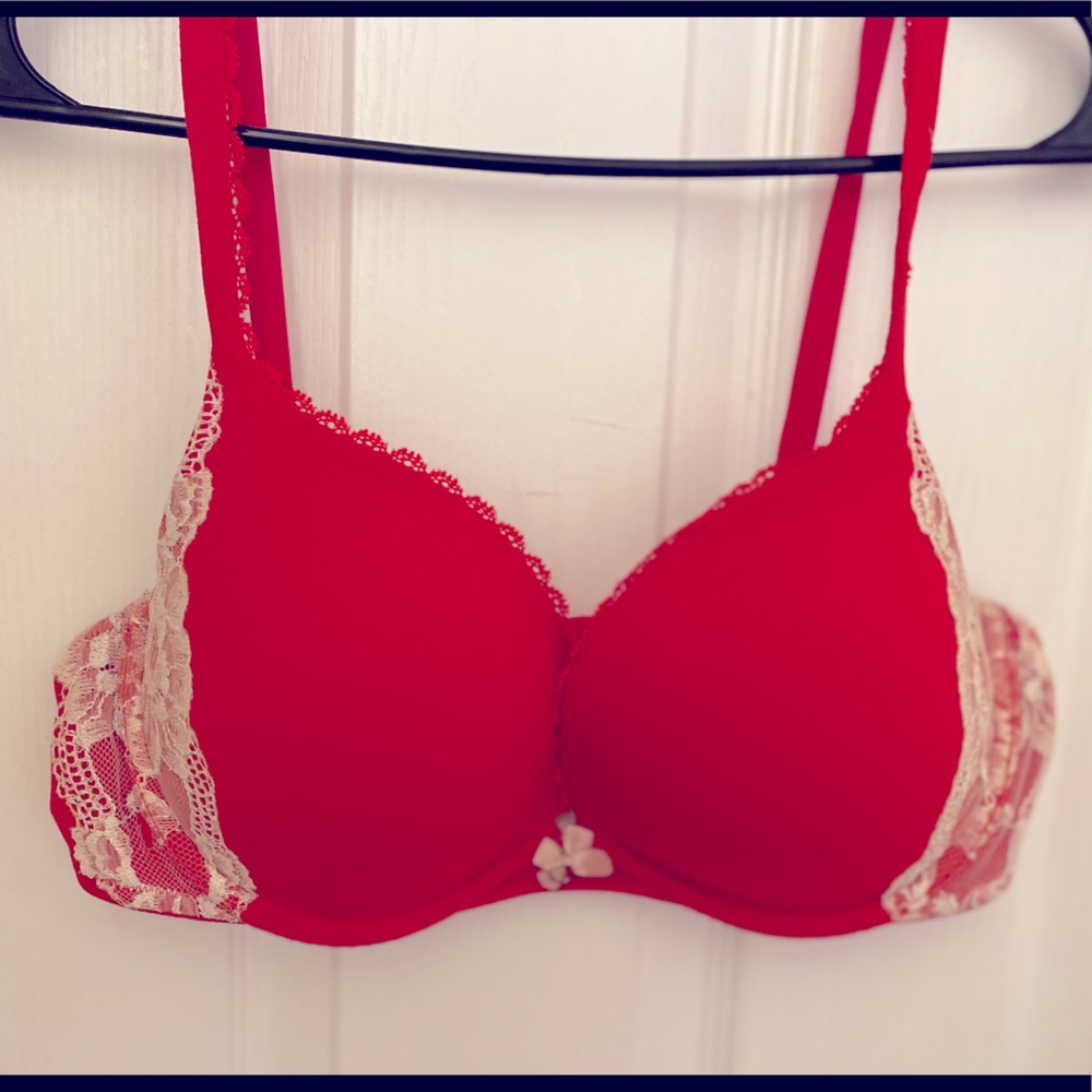 Victoria’s Secret push-up bra